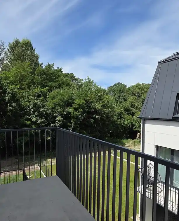 Kawalerka | Osobowicka | kameralne osiedle | balkon | garaż + piwnica - zdjęcie 9