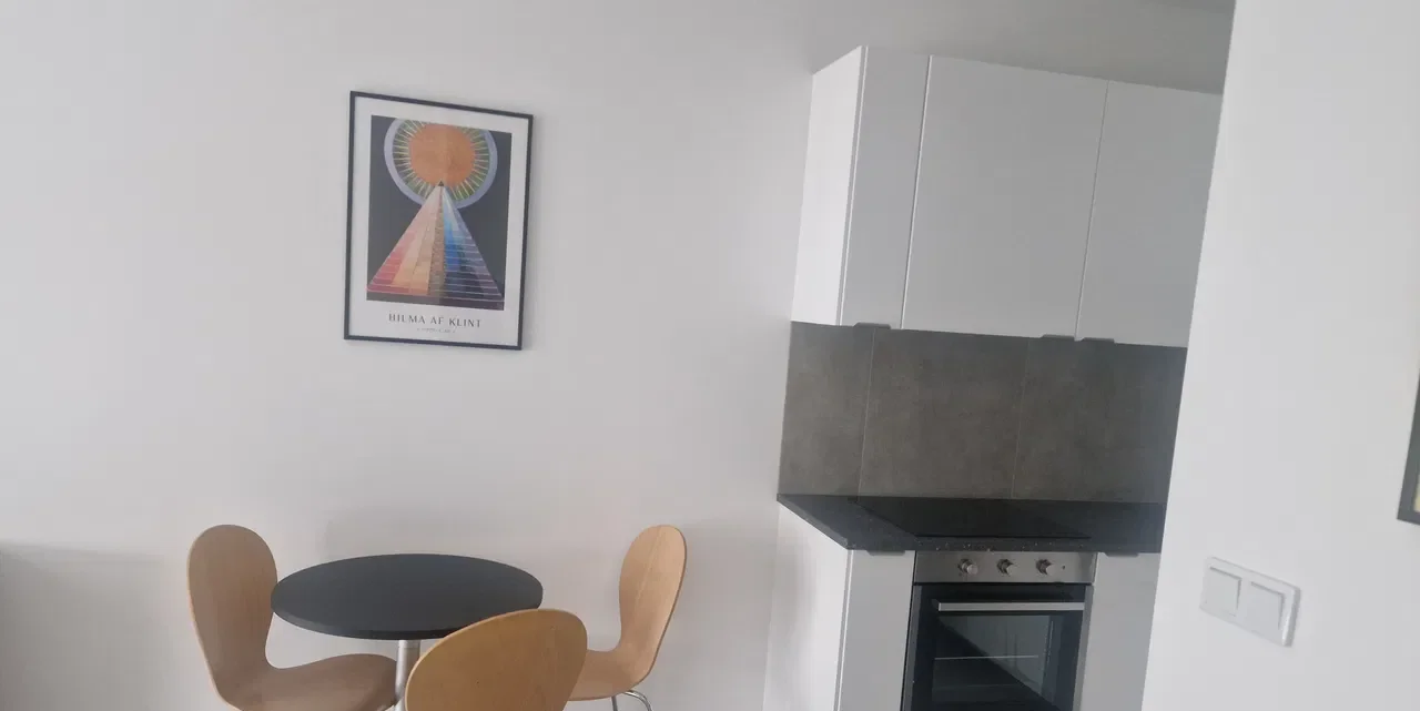 Nowe 2 pokoje 37 m², balkon, klima, parking – pierwszy najem. - zdjęcie 3