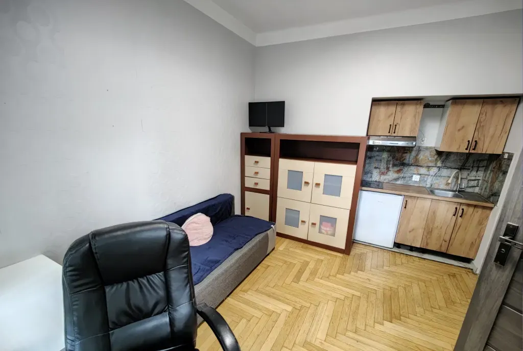 Kawalerka 22m2 z tarasem, 1700+600+ media - zdjęcie 2