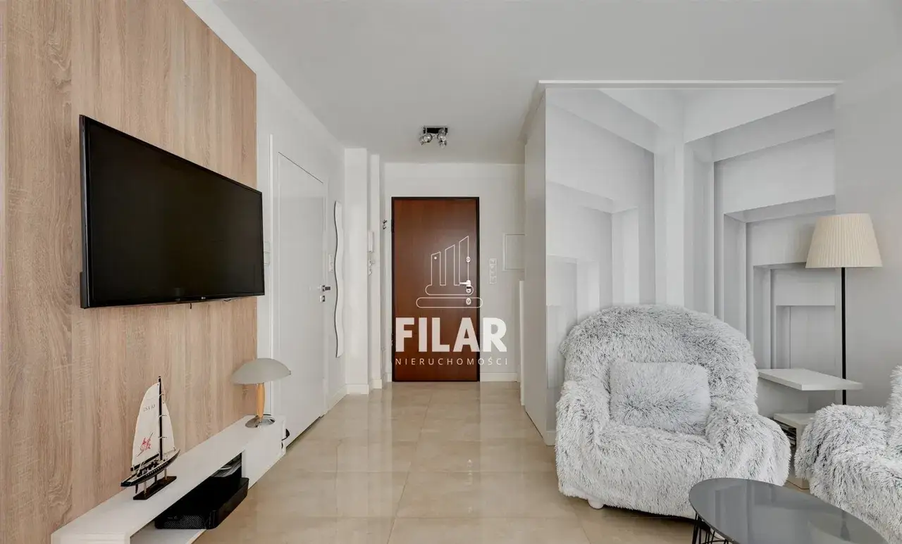 Apartament 3 pokoje z garażem w Gdyni - zdjęcie 3