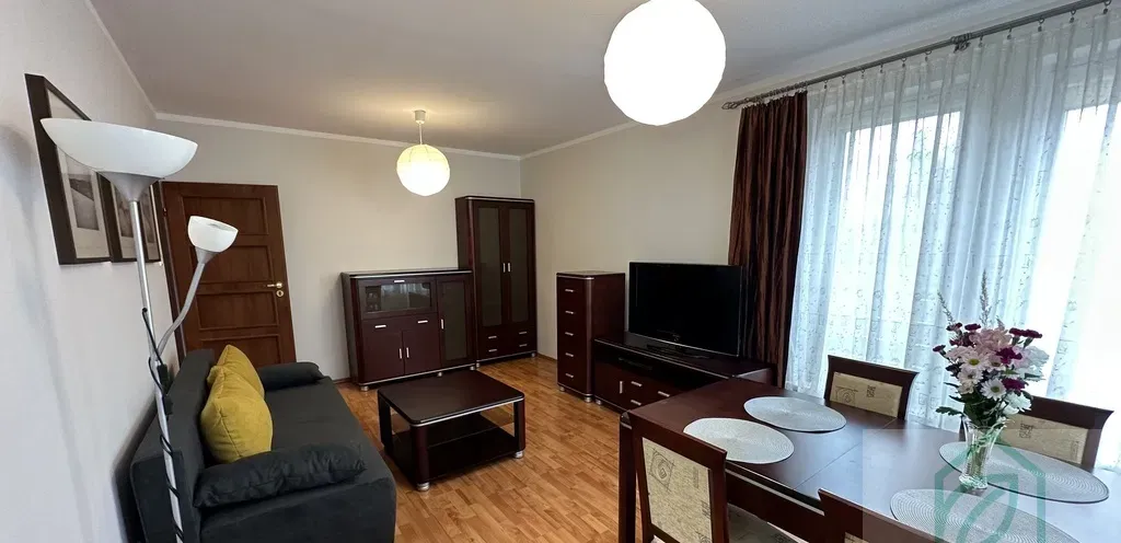 Polecam pokój  w 2 pokojowym mieszkaniu.