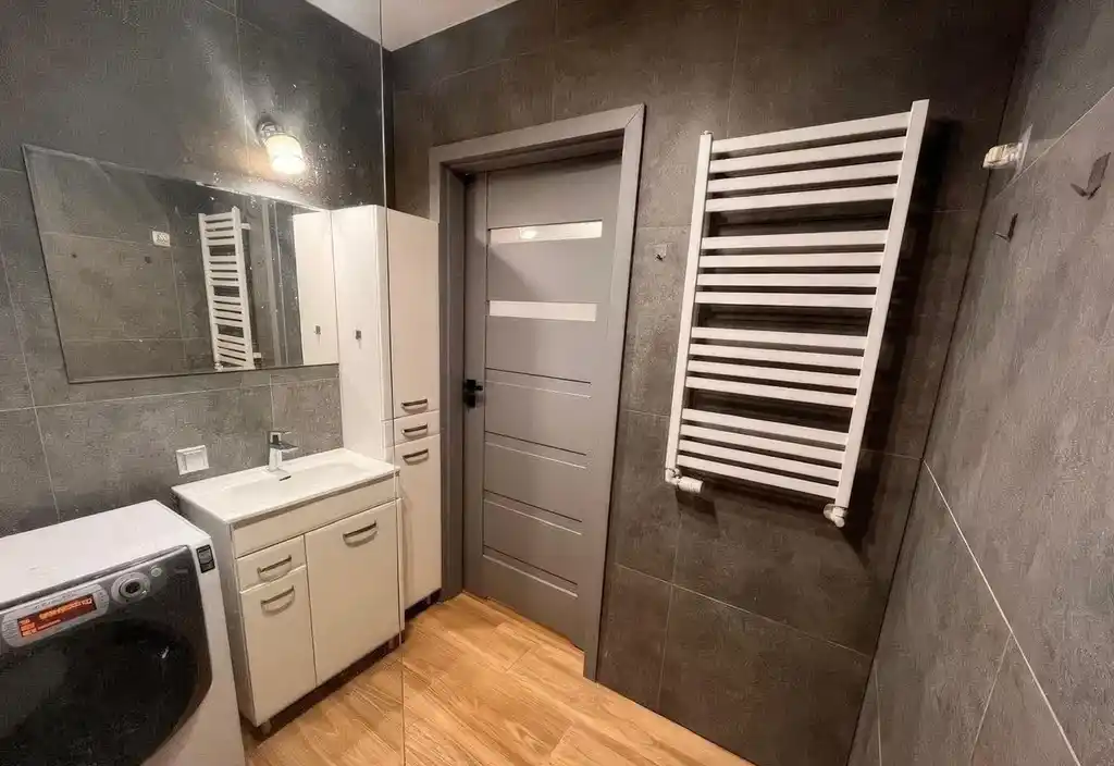 2-pok. 42m² | Stare Miasto | ul. Ziemowita | blisko Rynku | Garaż - zdjęcie 3