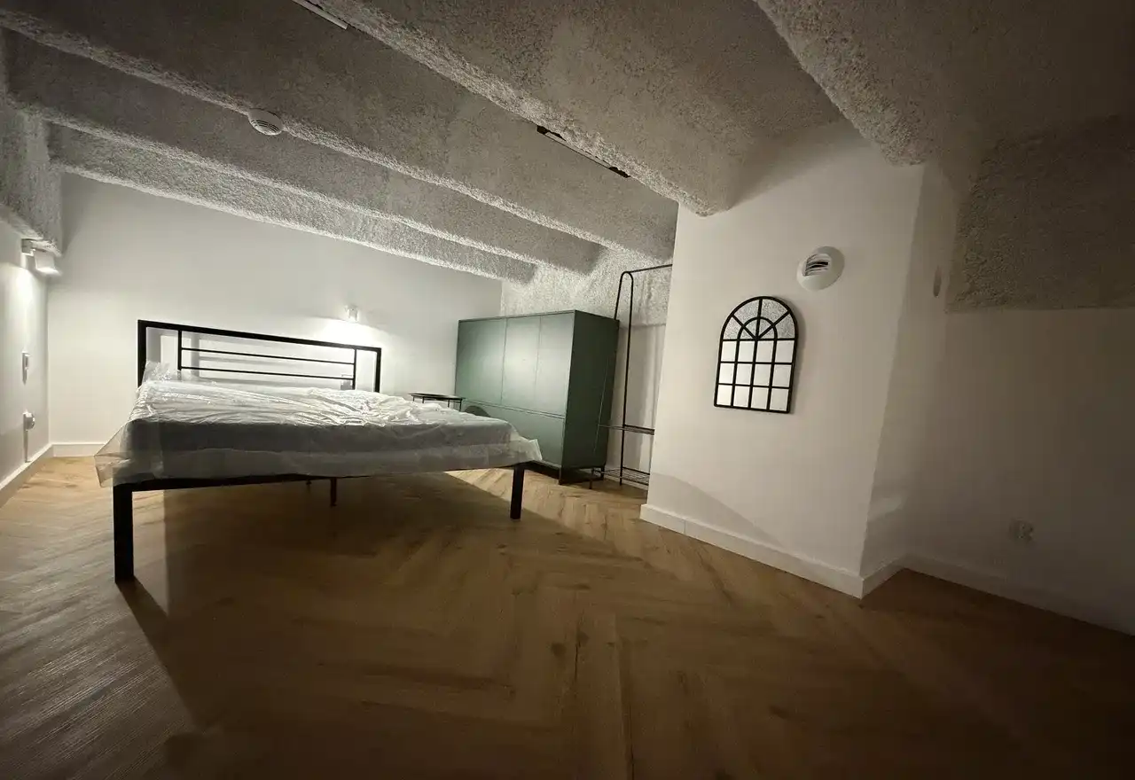 Dwupoziomowy loft|28+12 m² antresola z miejscem do pracy|Klimatyzacja - zdjęcie 10