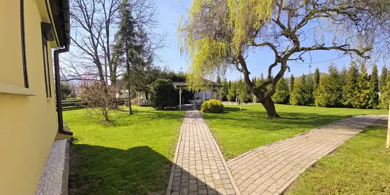 Dom z zapleczem 200m² w Goleszowie - zdjęcie 3