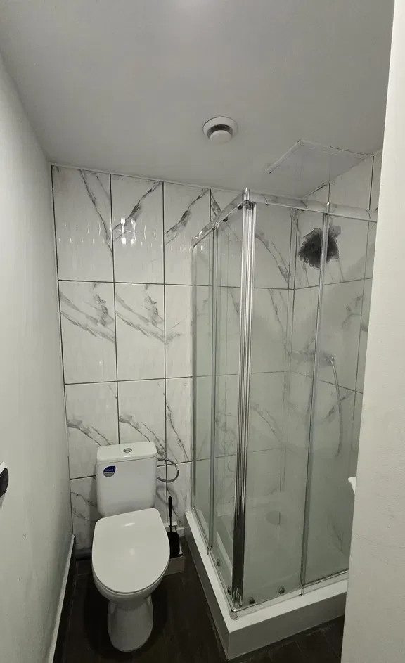 POKOJE DO WYNAJECIA W CENTRUM WROCŁAWIA - zdjęcie 3
