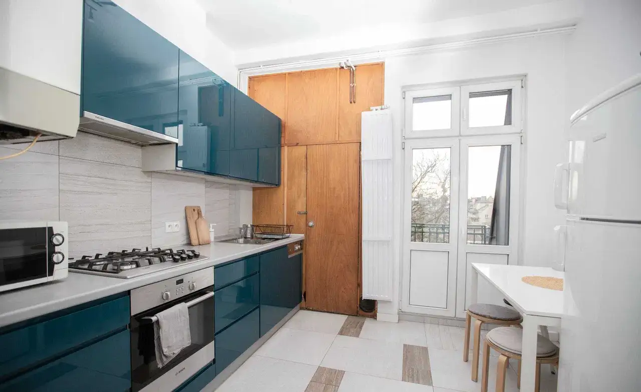 Pokój w sercu Jeżyc - Słowackiego 37 | 2 łazienki | balkon - zdjęcie 2