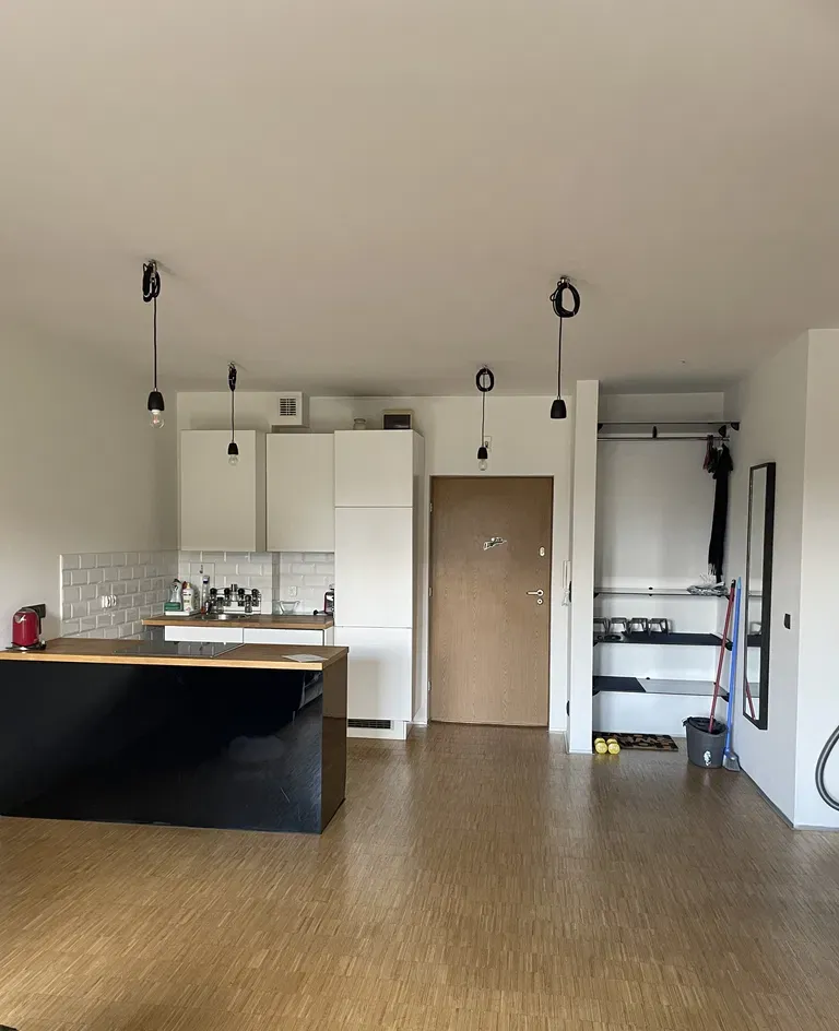 2 pok w apartamtowcu z tarasem i 2 miejscami garażowymi - zdjęcie 3