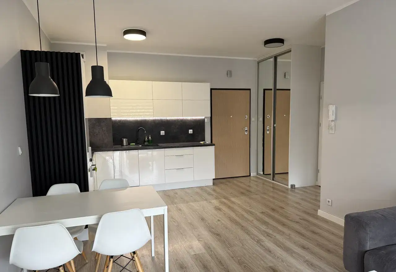 Bażantów 2 pokoje - 46,5m2 z ogródkiem 40m2! Bez pośredników!
