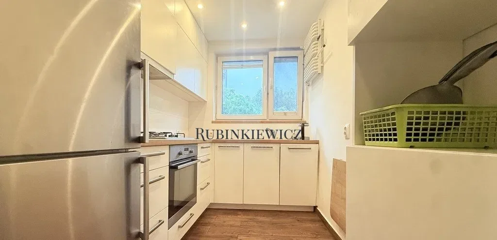 Grochowska - Dwupokojowe 45 M2 Miejsce Parkingowe