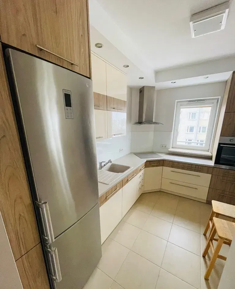 TOP!3-pokojowe mieszkanie w apartamentowcu z garażem/Metro Słodowiec.