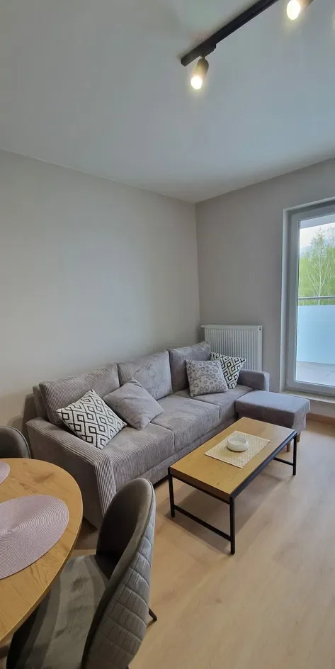 Mieszkanie 2-pokojowe z balkonem i garażem podziemnym - zdjęcie 4