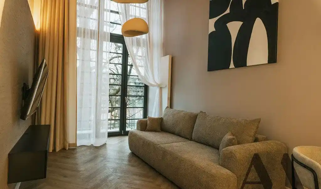 Bulwar Staromiejski | balkon | widok na rzekę - zdjęcie 5