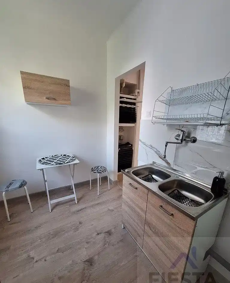 Łódź, ul. Sterlinga, 30m2, kawalerka po remoncie! - zdjęcie 7