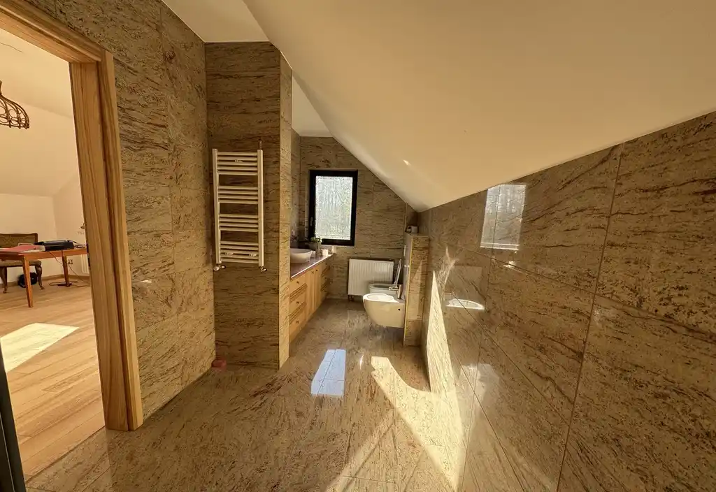 Luksusowy dom w sercu lasu – 1,5 ha prywatności - zdjęcie 9