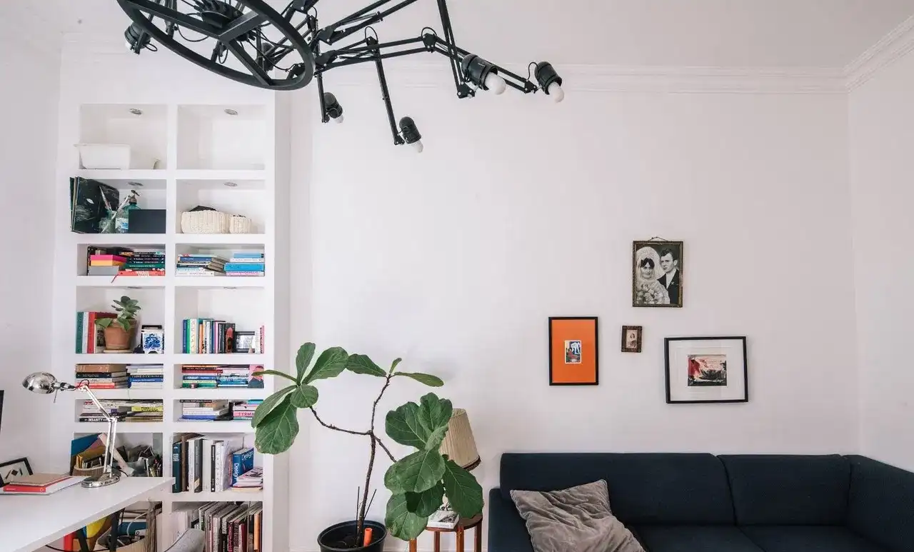Ciche i Stylowe 63m2 w kamienicy w samym SERCU WARSZAWY - zdjęcie 2