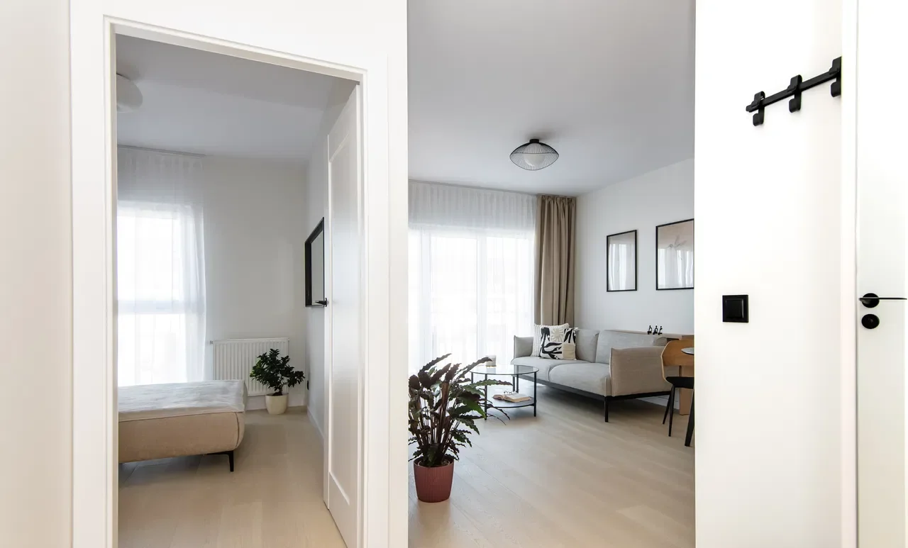 Dwa pokoje z windą i balkonem - wysoki standard - zdjęcie 8