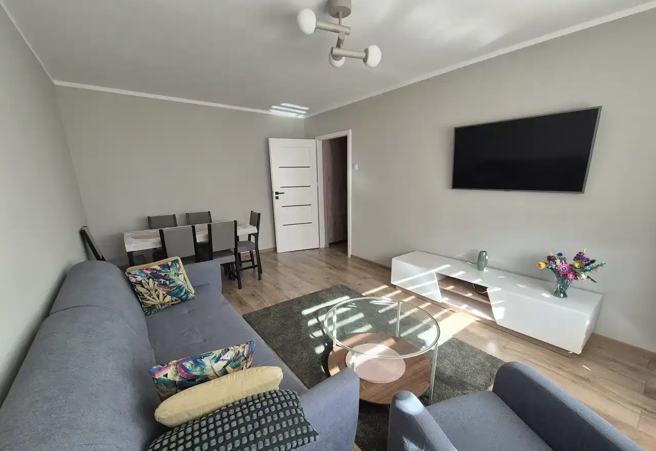Wynajem 2 pokoje 51,3 m Manhattan Piłsudskiego balkon winda piwnica - zdjęcie 4