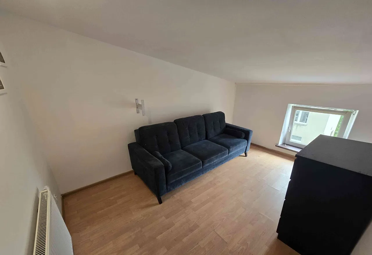Przestronne mieszkanie 80m² w Łodzi z internetem i czynszem w cenie - zdjęcie 8
