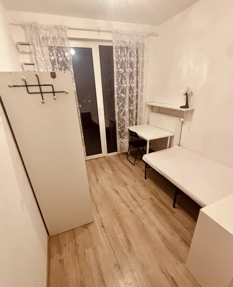 Od zaraz do wynajecia Duży pokój z balkonem 5m2 praga południe rondo wiatraczna 2 pełne łazienki nowy apartamentowiec ochrona zielone patio - zdjęcie 3