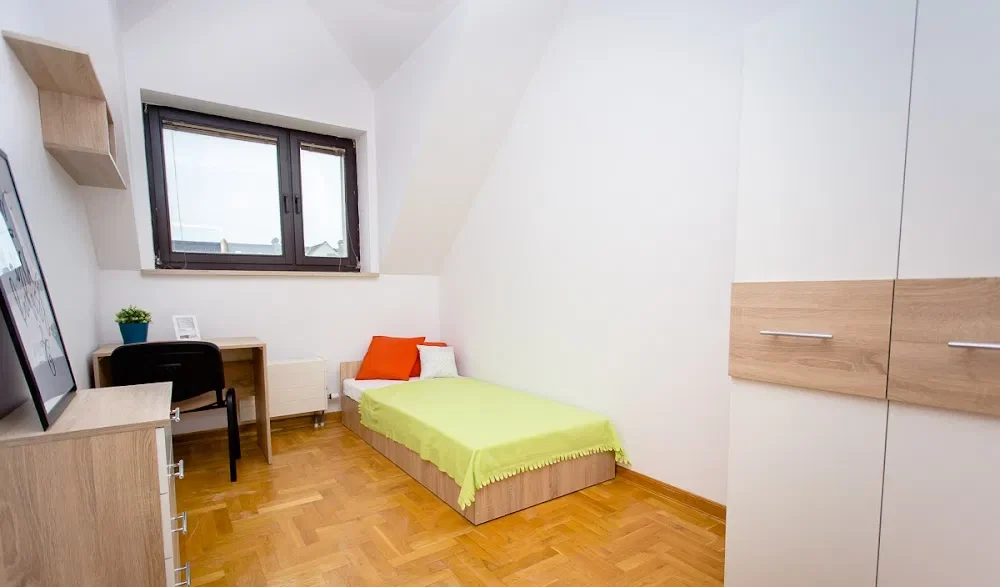 Pokój 10 m² przy metrze Kabaty (500m), ul. Mielczarskiego, od 30.06 - zdjęcie 2