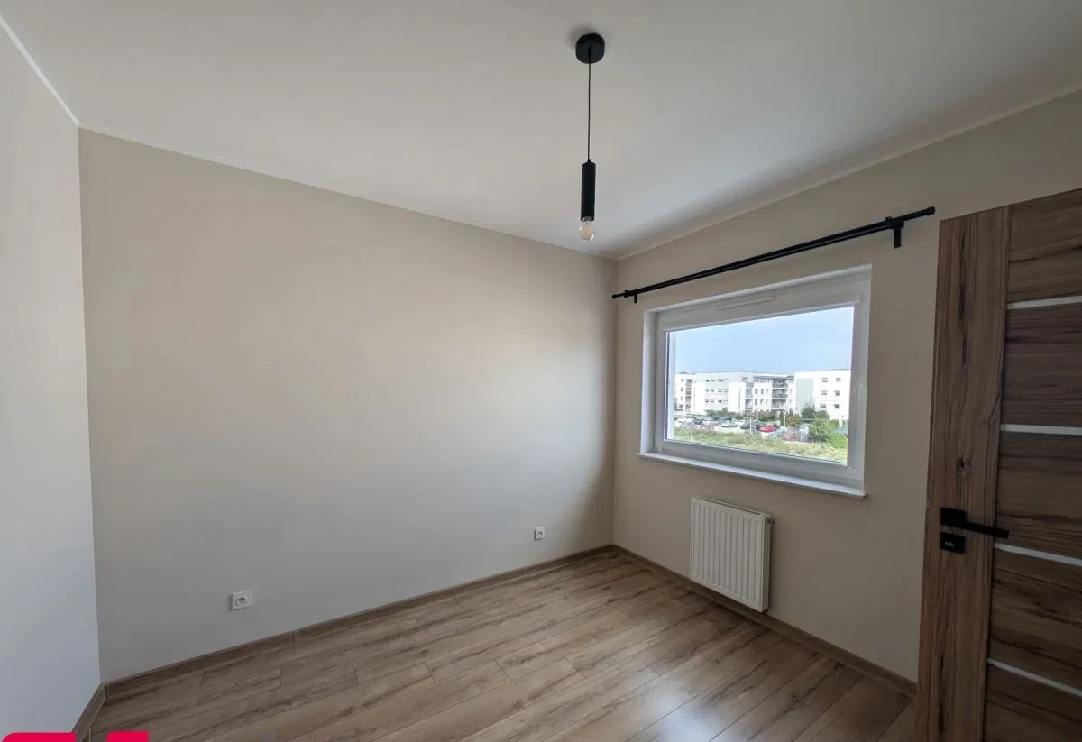Przestronne 3 pokoje z balkonem - zdjęcie 8