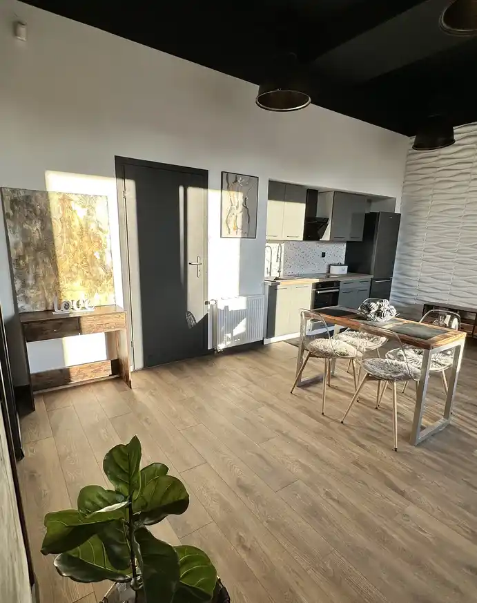 Wynajme mieszkanie ok 70m2 BEZCZYNSZOWE z ogrodkiem - zdjęcie 10