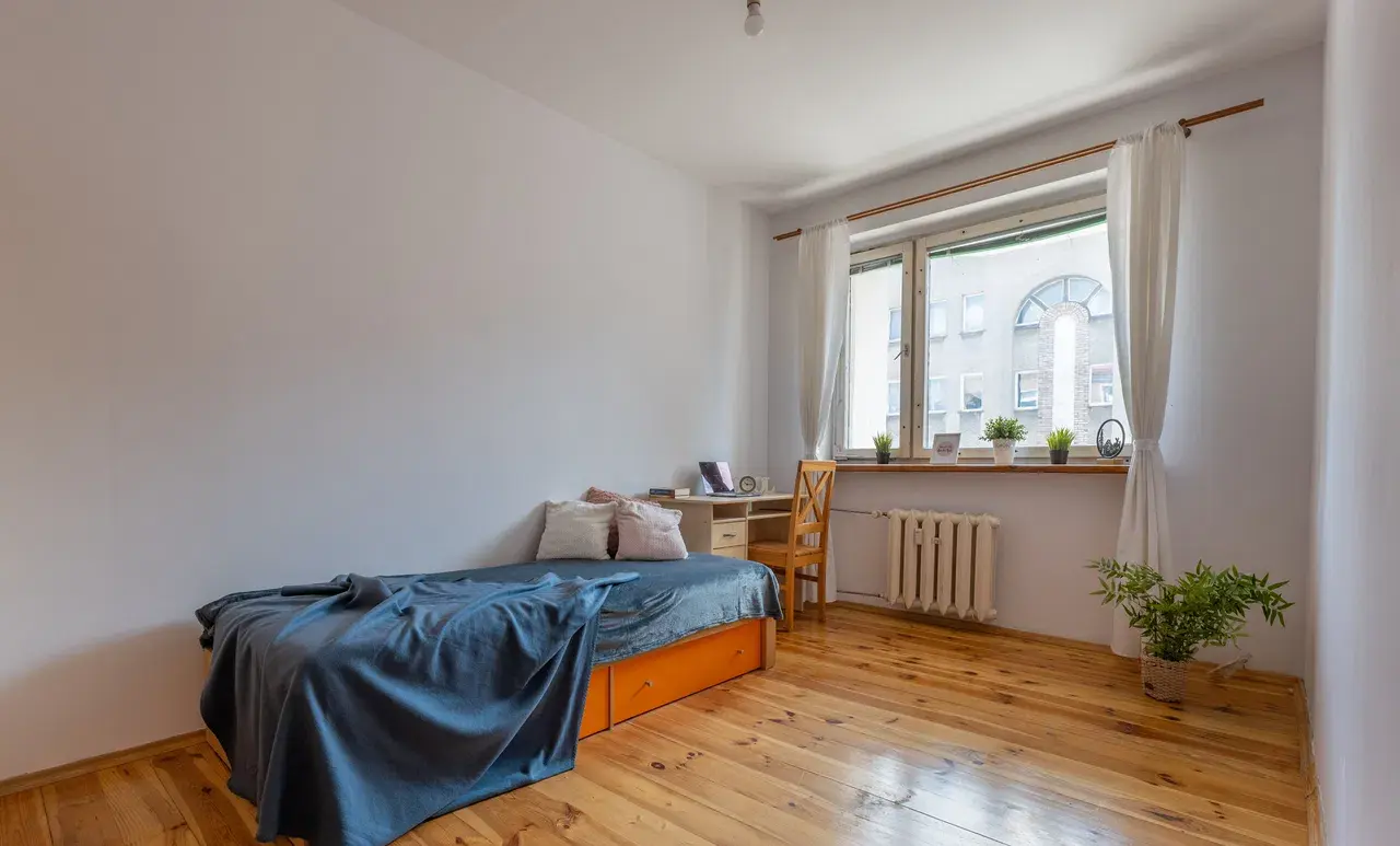 Mieszkanie 4 pokojowe w Centrum ! Lokal w bloku- gotowe do wynajmu - zdjęcie 4