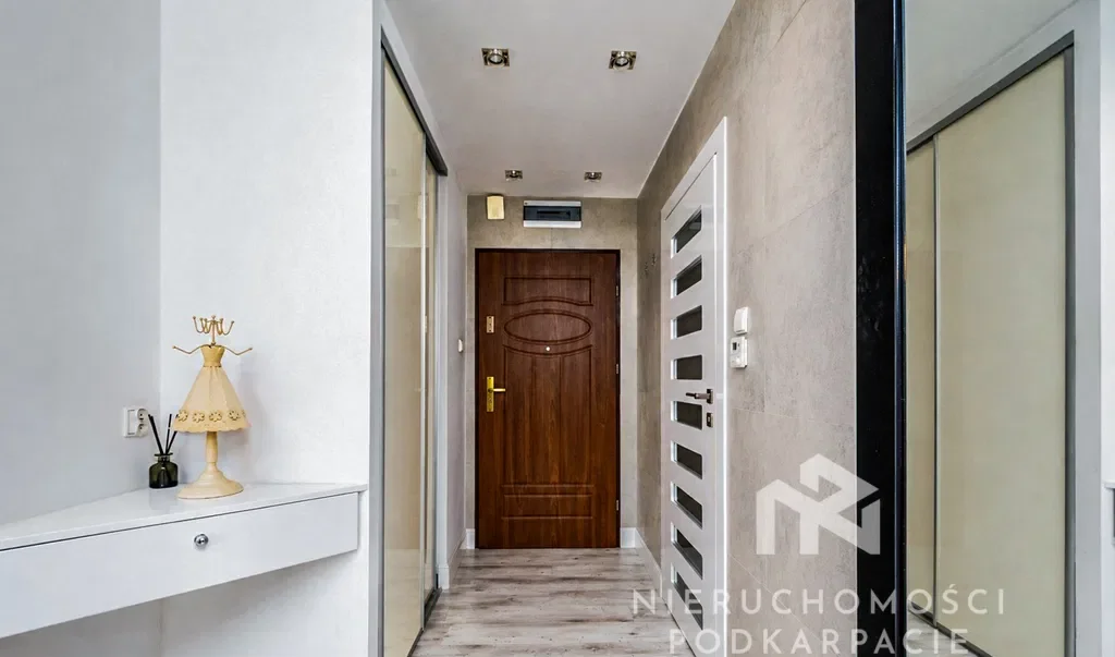 45 m² | 2 pokoje  | Balkon | Parking | Drabinianka - zdjęcie 9