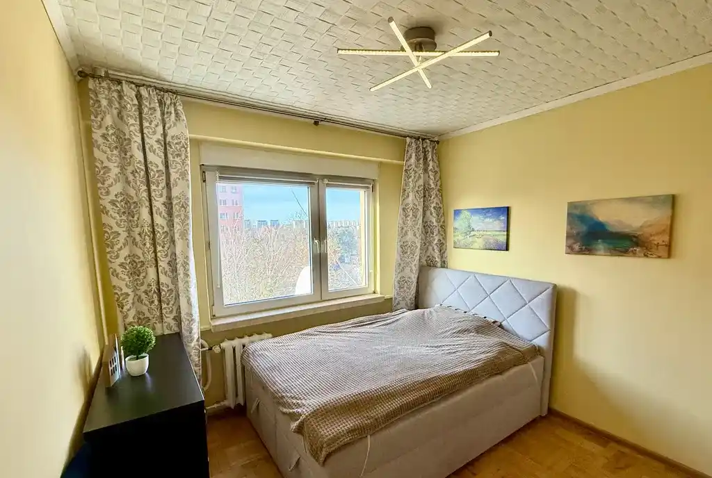 CENTRUM MIASTA - 53 M2 – 3 POKOJE - BALKON - zdjęcie 3