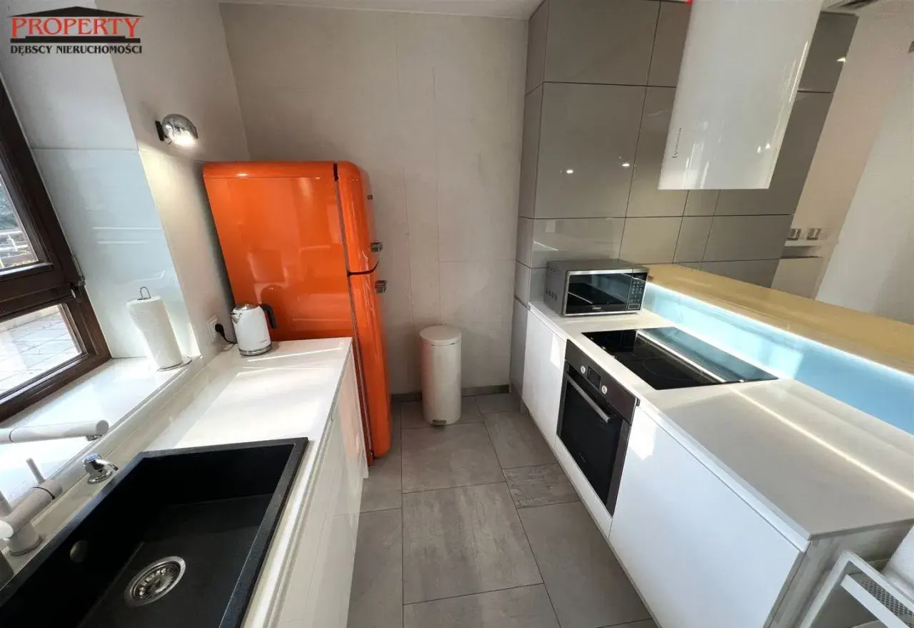 Komfortowy apartament w centrum Łodzi obok parku - zdjęcie 10