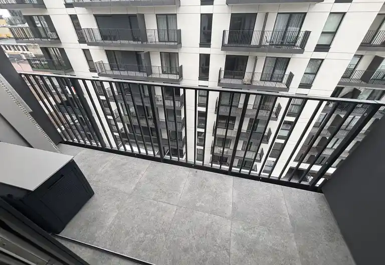 APARTAMENT w ŚRÓDMIEŚCIU! WYSOKI STANDARD Z BALKONEM! PIERWSZY NAJEMCA - zdjęcie 8
