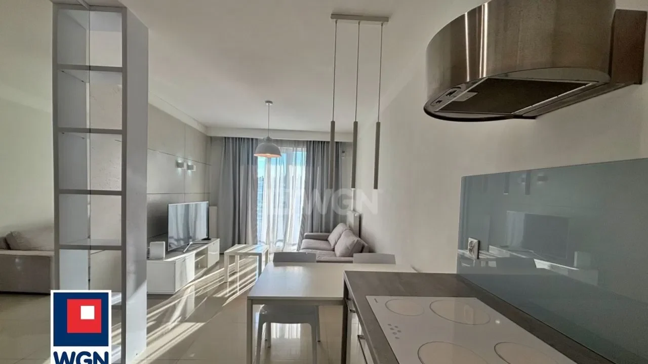 2 pokoje|42 m2| Balkon|Blisko Pum i szpitala|Winda - zdjęcie 3