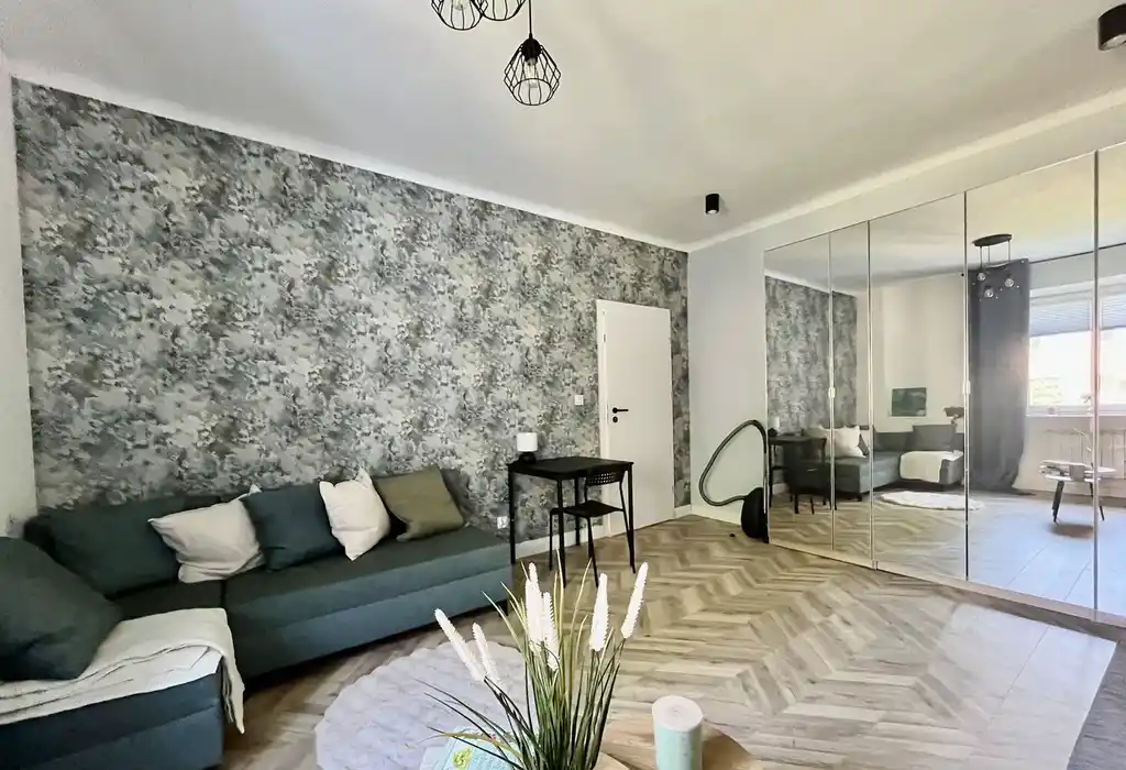 Przestronne mieszkanie 2 pokojowe w bloku z windą - zdjęcie 8