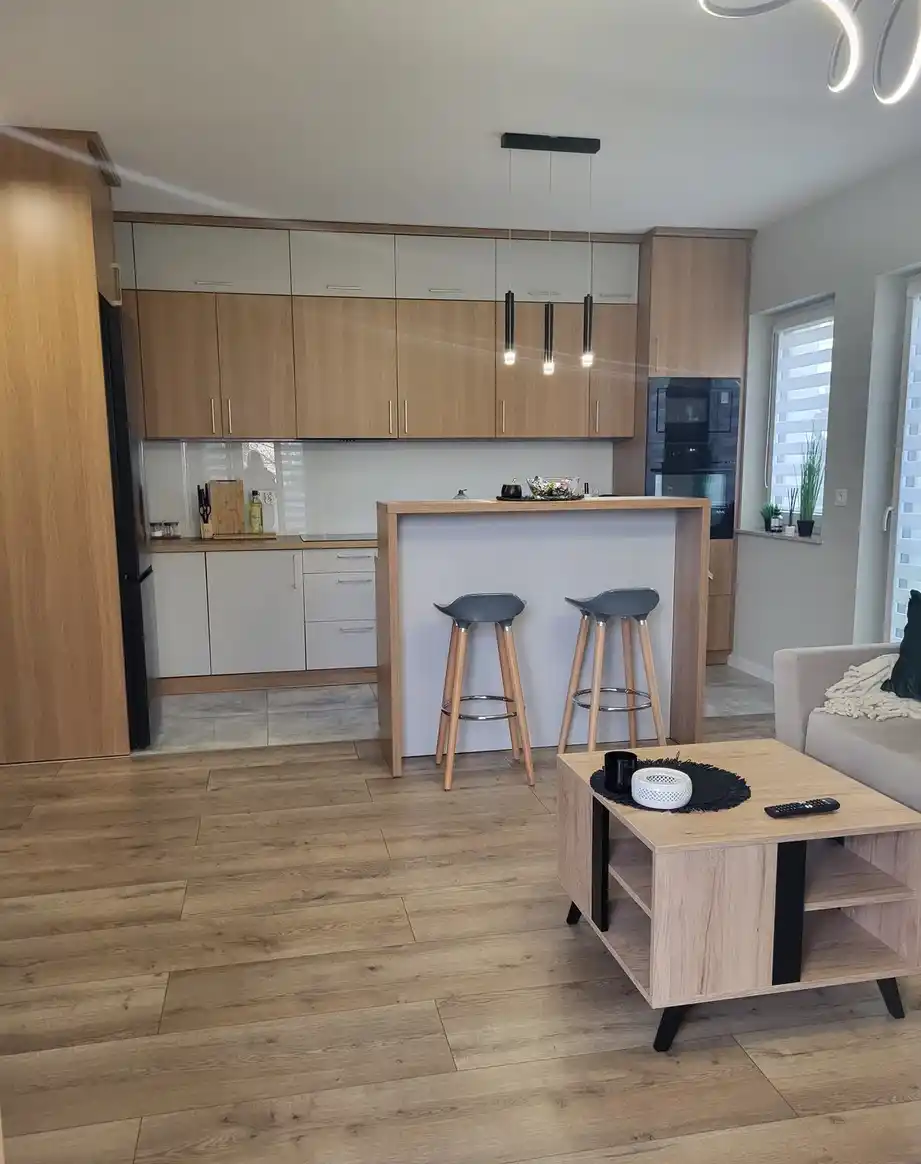 Krzyki, al. Wiśniowa - balkon, kuchnia oddzielna - zdjęcie 3