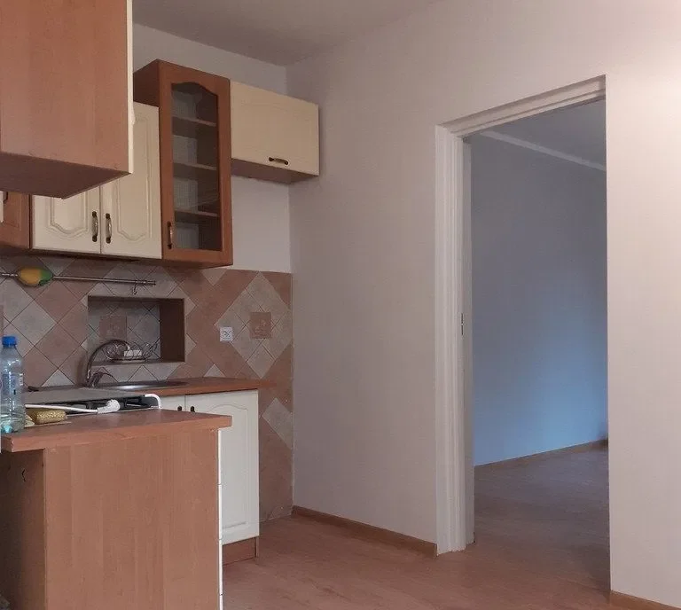 Domek 44m2 po remoncie + podwórko 300m2 Karczew - zdjęcie 4