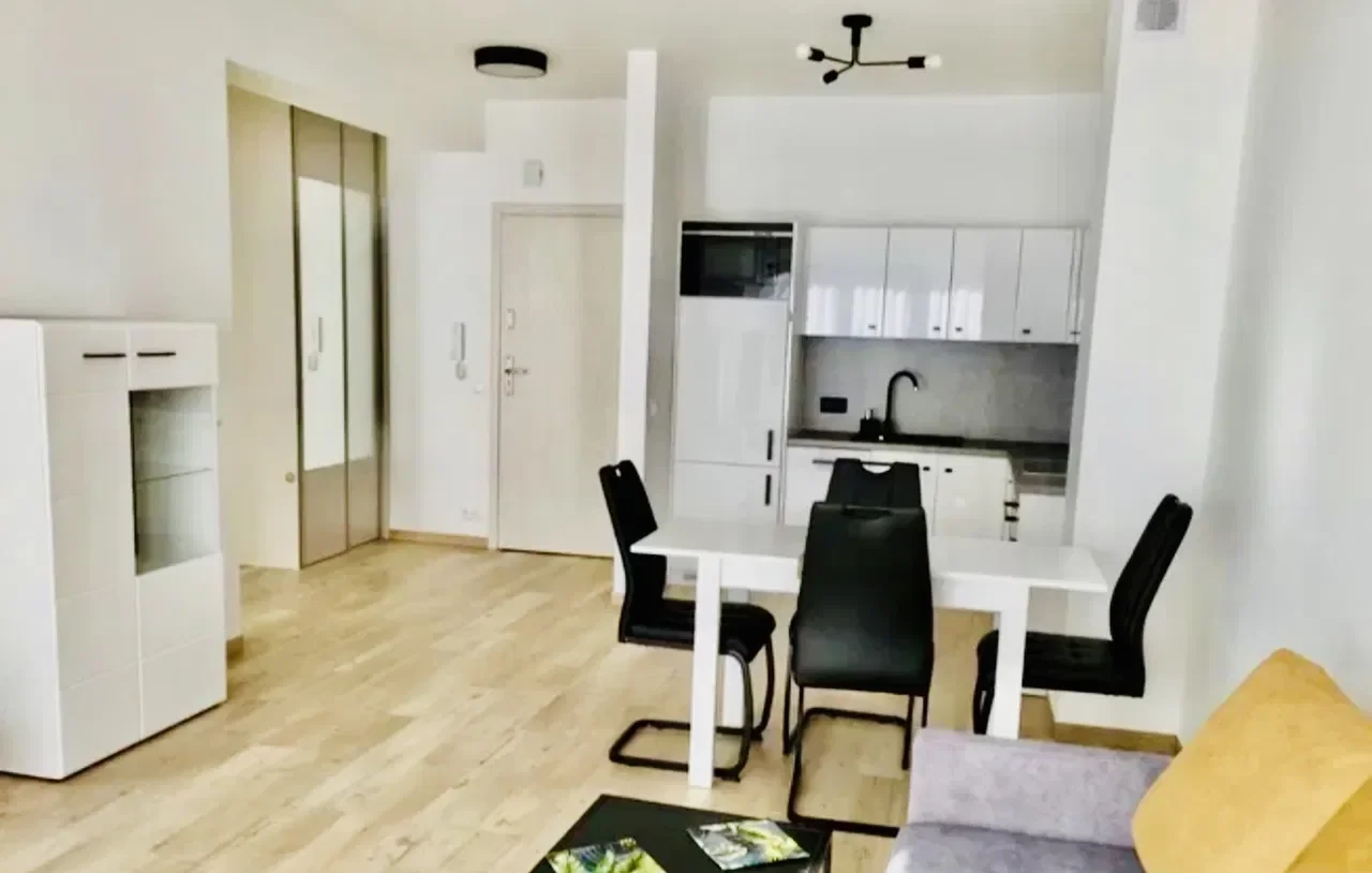 Nowe i eleganckie 2 pokojowe mieszkanie, balkon, garaż, blisko centrum - zdjęcie 9