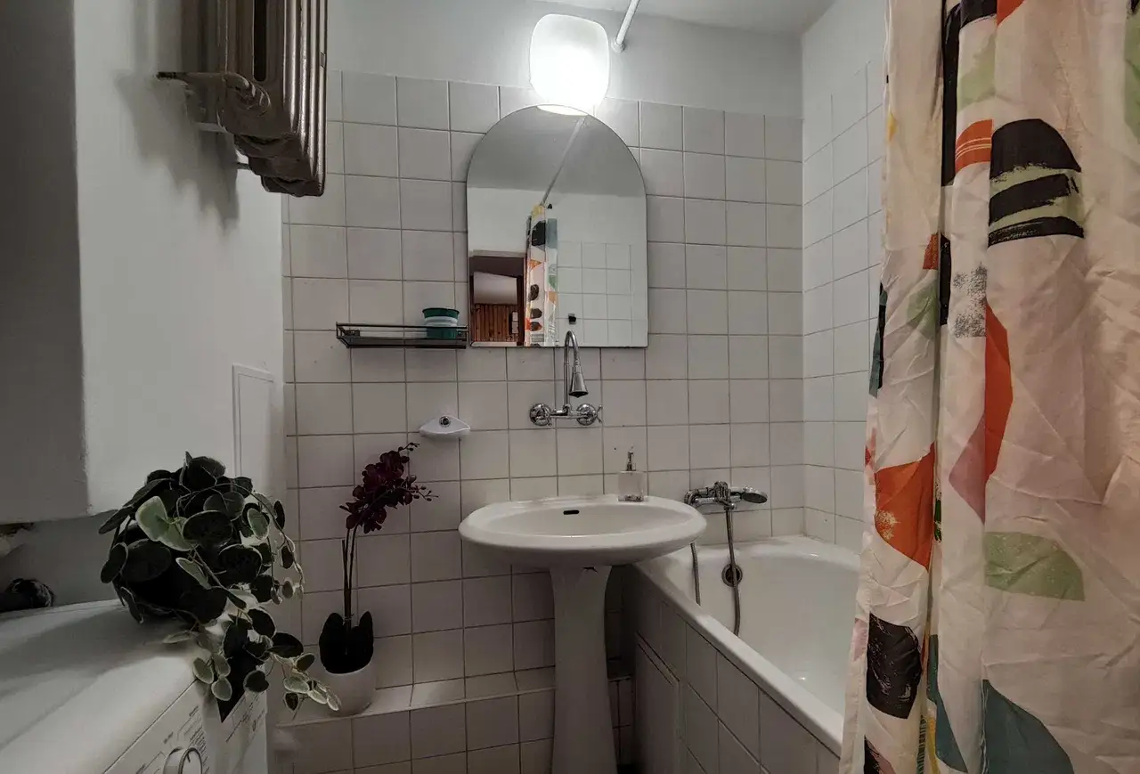 Pokój jednoosobowy z balkonem, ul. Dzielna, Kozanów, Wrocław - zdjęcie 6