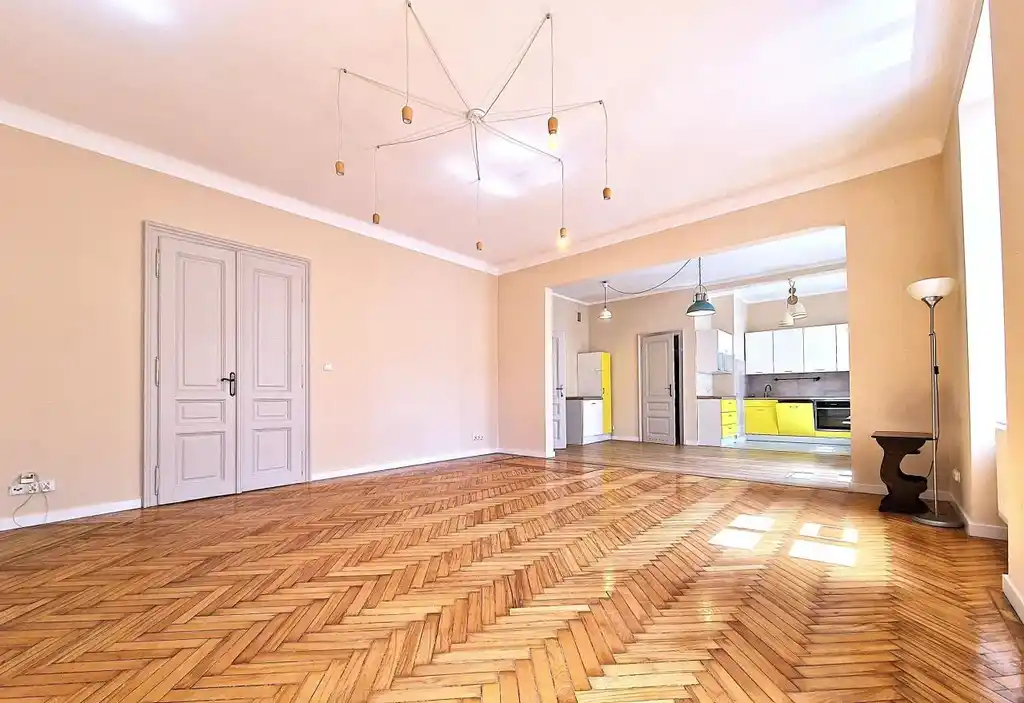 Przestronne mieszkanie w Łodzi z balkonem - zdjęcie 4