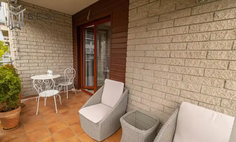 Apartament z miejscem parkingowym i klimatyzacją - zdjęcie 7