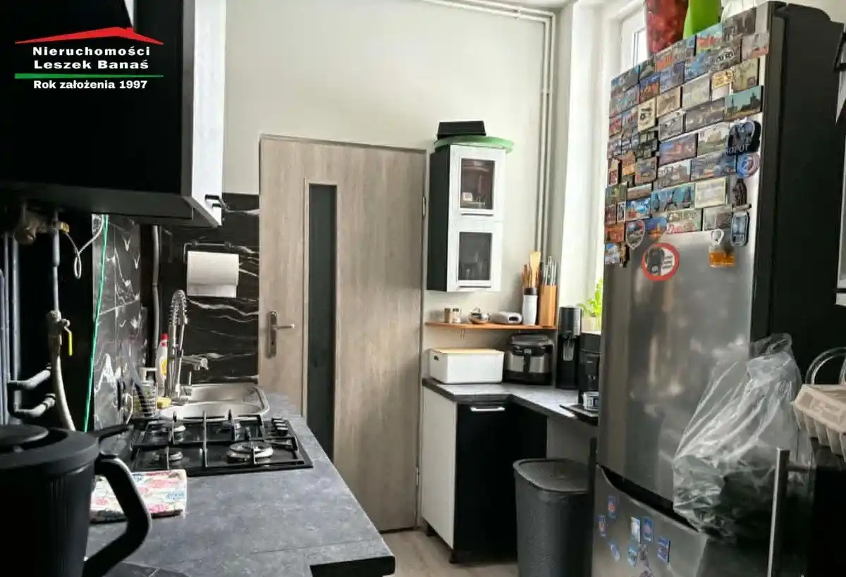Mieszkanie 3-pokojowe 90 m² z ogrodem/podwórkiem - centrum - zdjęcie 3