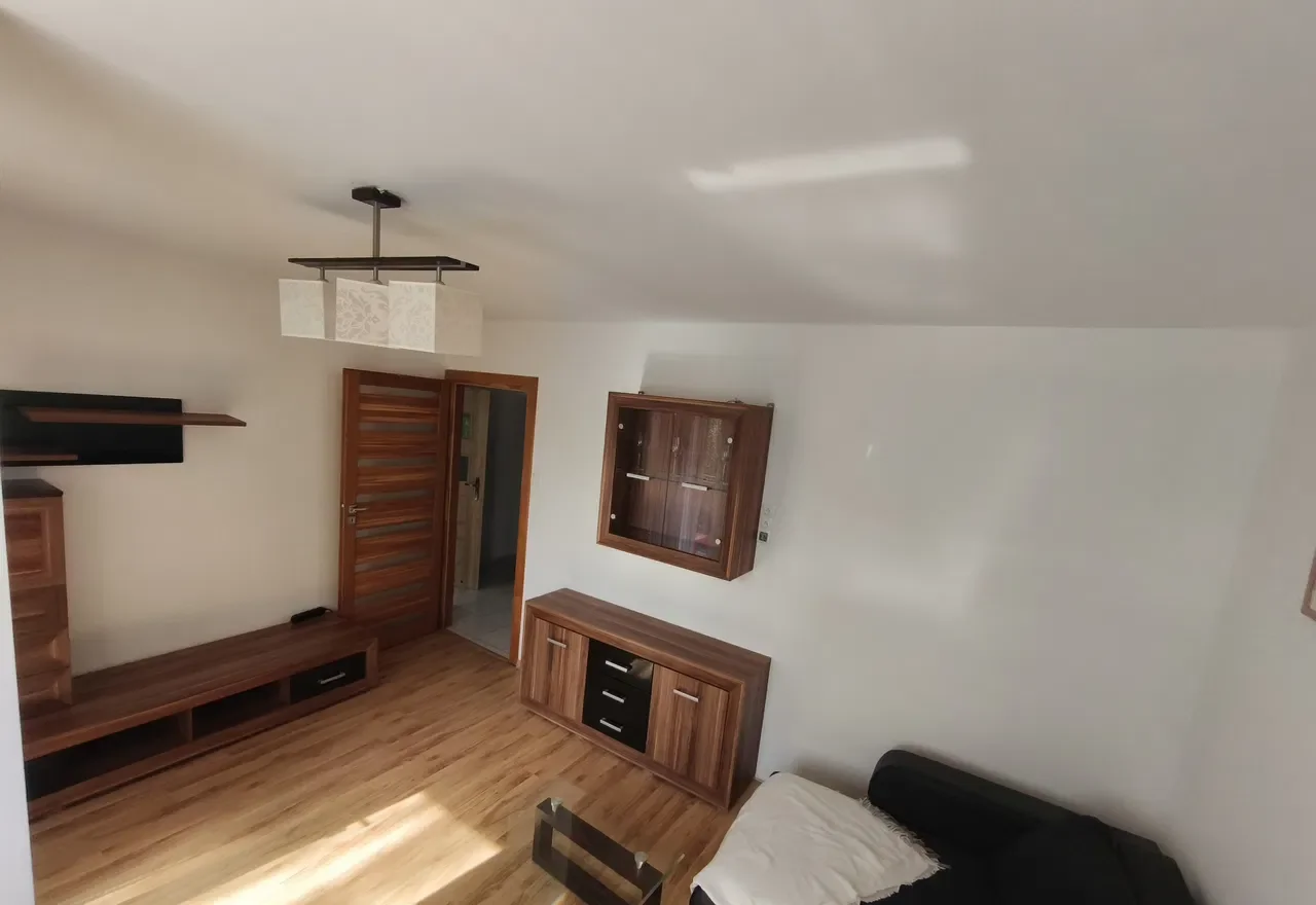 Mieszkanie 3-pokojowe z balkonem ul Sucharskiego 48 m2 - zdjęcie 2