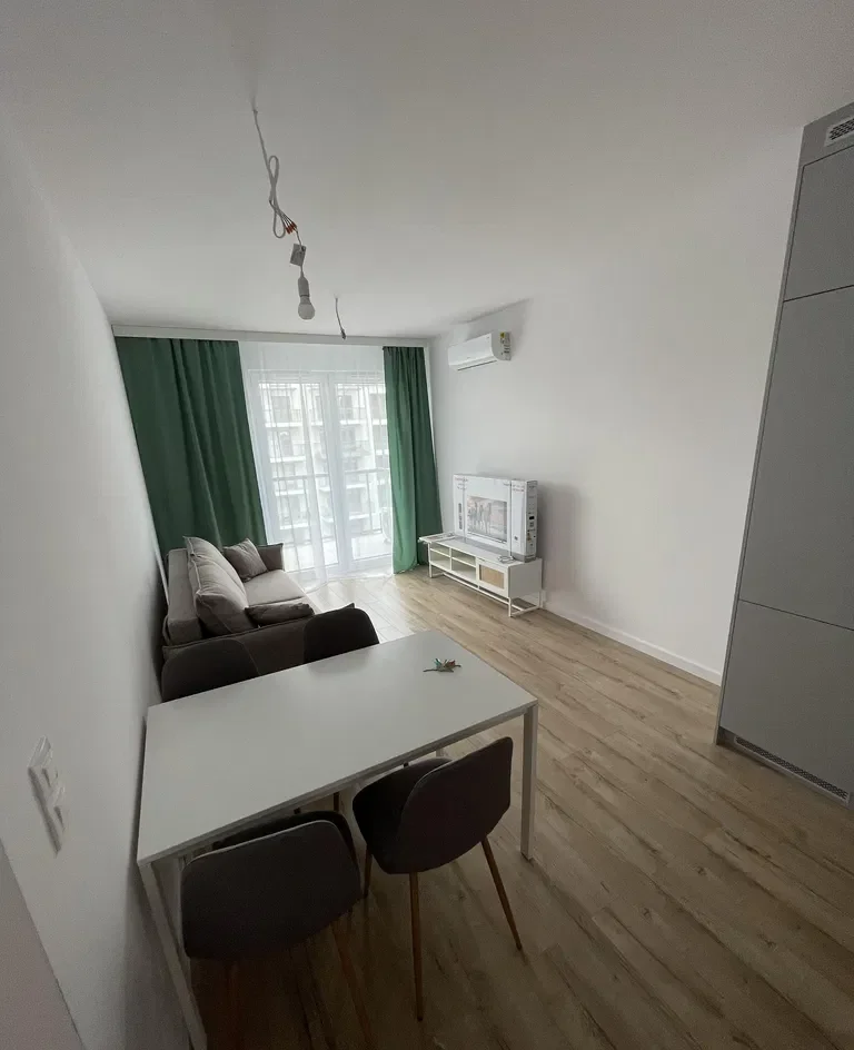 Piękne mieszkanie 3 pokojowe na os. Francuska Park - zdjęcie 2