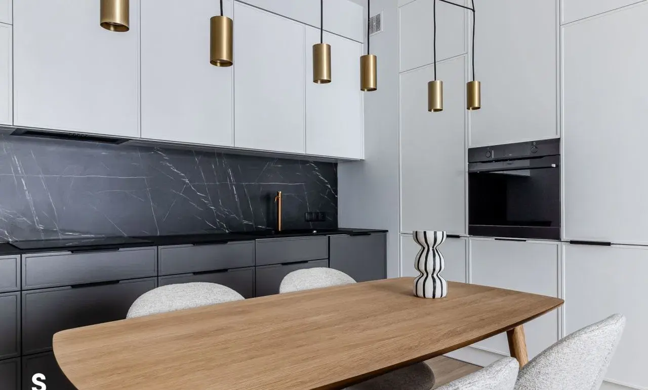 Gustowny apartament w centrum - zdjęcie 8