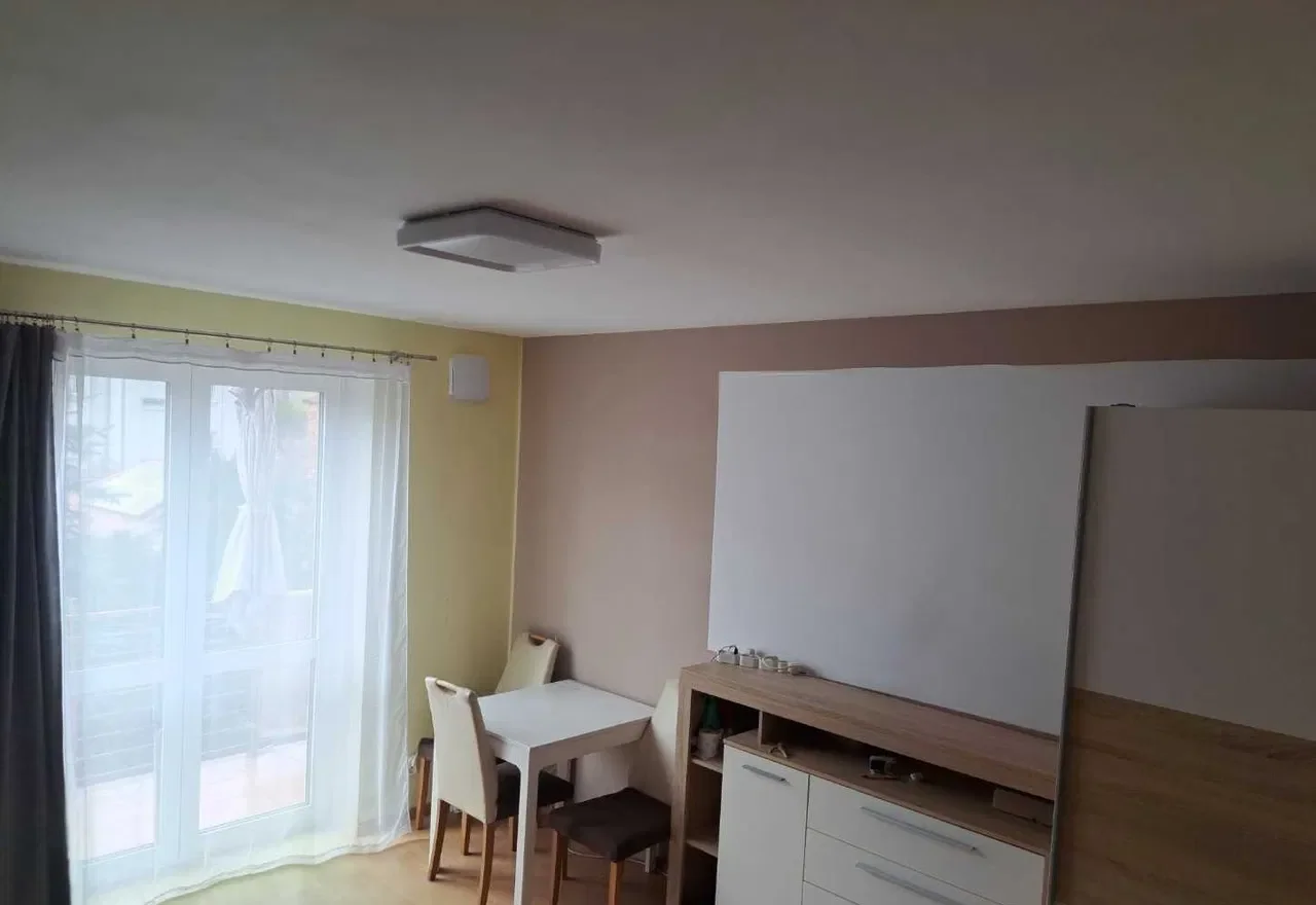 Wynajmę mieszkanie bezczynszowe 2 pokoje i kuchnia 48 m² ogródek, duży balkon i garaż - zdjęcie 6