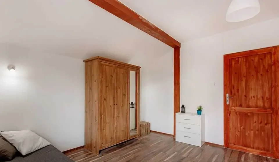 * Pokój z balkonem * Łużycka 71b * 2 min do przystanków * - zdjęcie 2