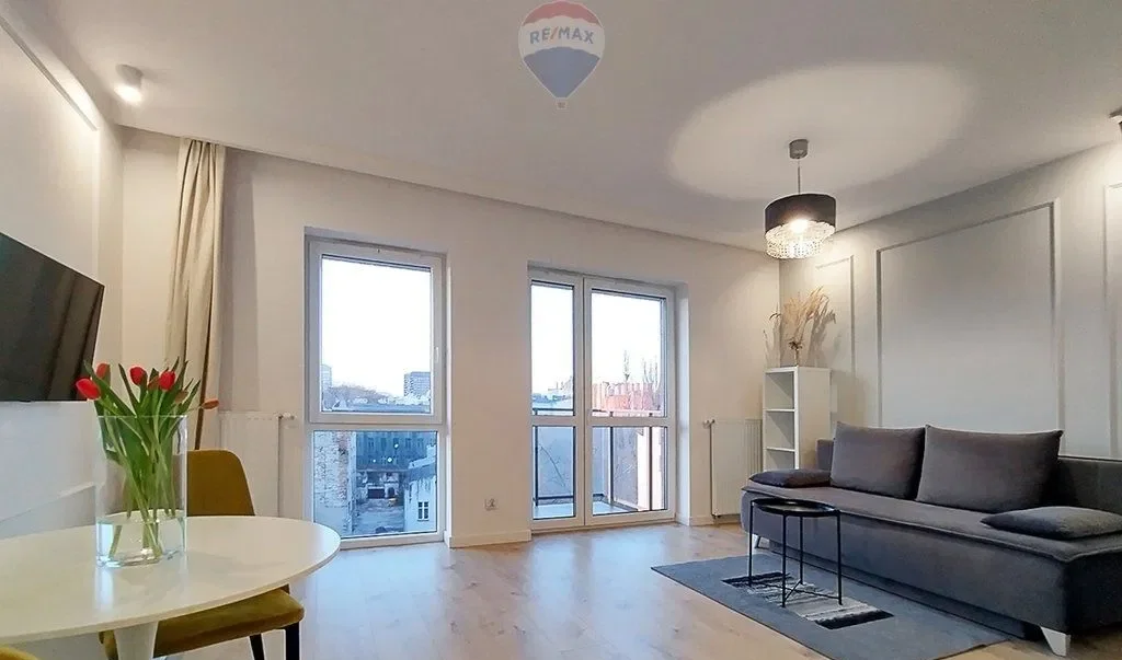 Kawalerka Ilumino z balkonem w centrum Łodzi