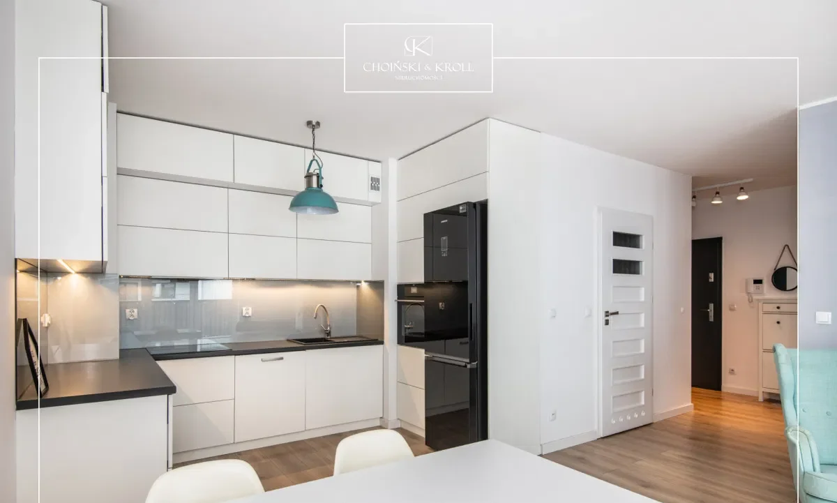 Duży Balkon | Przestronny Salon | 2 Pokoje - zdjęcie 3