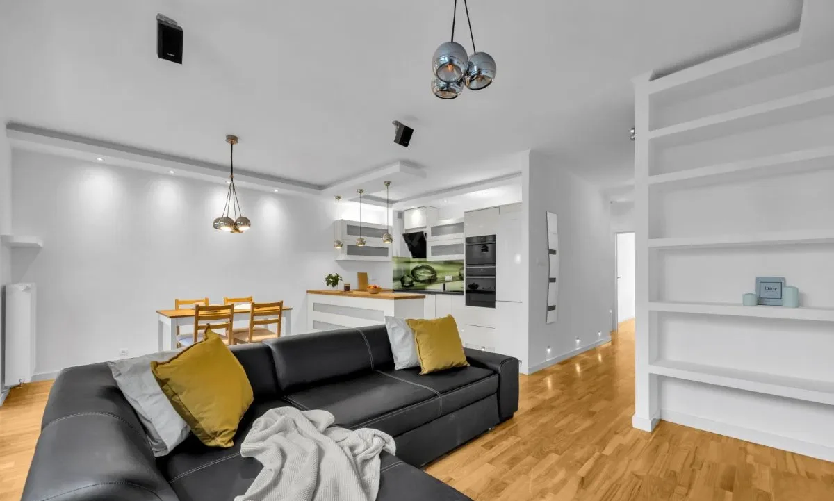 72 m² | 2 sypialnie | klimatyzacja | garaż | strze
