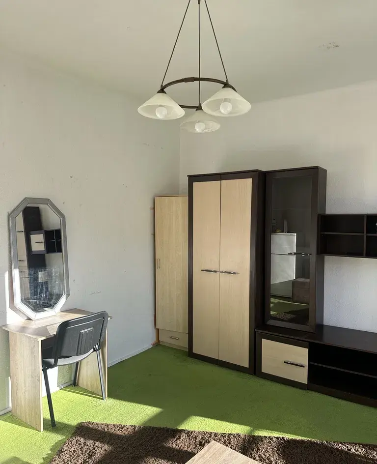 Kawalerka z balkonem w centrum - zdjęcie 4