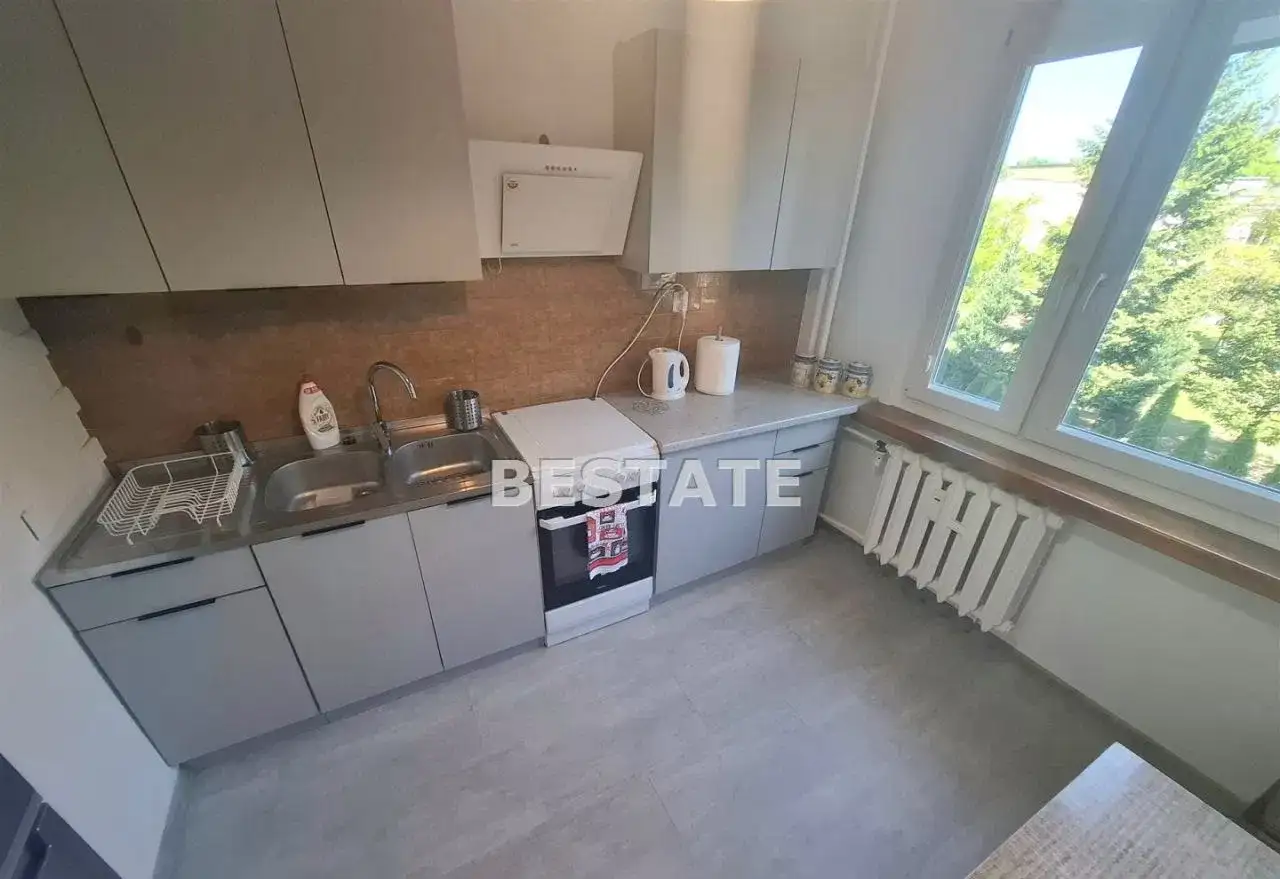 3-pokoje z loggią, dla dużej rodziny - zdjęcie 9
